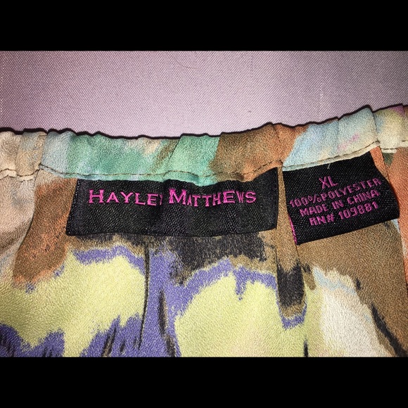 Sheer, lightweight blouse - Picture 4 of 4